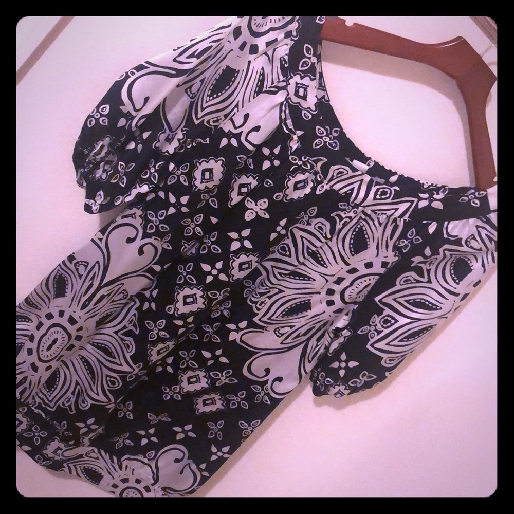 Silk White House Black Market Tunic